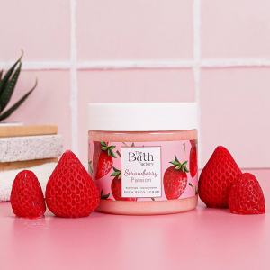 THE BATH FACTORY STRAWBERRY ტანის სკრაბი 300მლ.